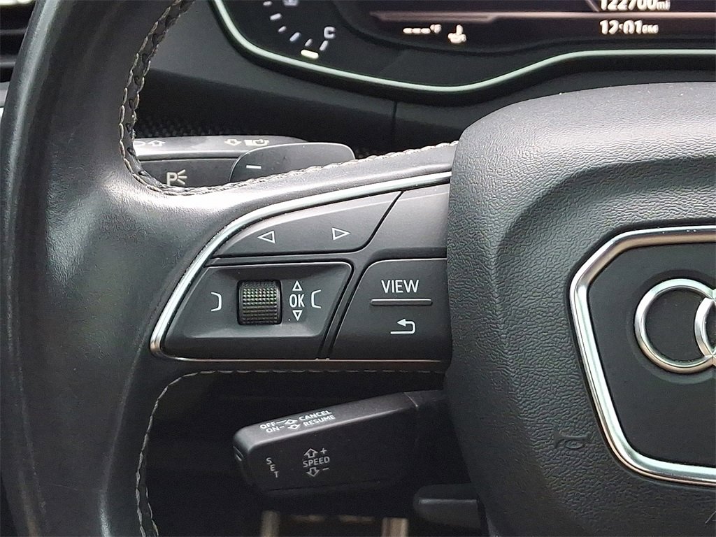 Used 2018 Audi SQ5 Premium Plus w/ Navigation Package image 23