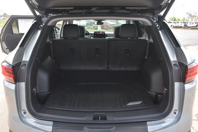 New 2026 Chevrolet Blazer LT w/ LPO, Floor Liner Package FWD image 17