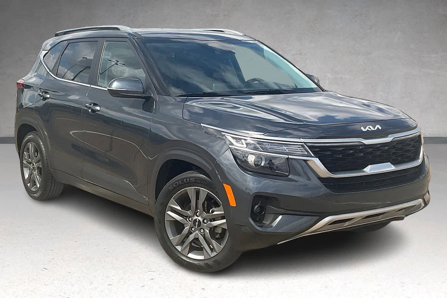Certified 2023 Kia Seltos S w/ Navigation Package FWD image 21