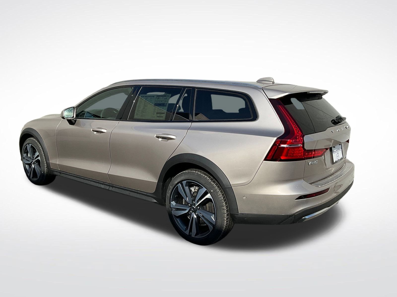 New 2026 Volvo V60 B5 Cross Country Plus w/ Climate Package image 3