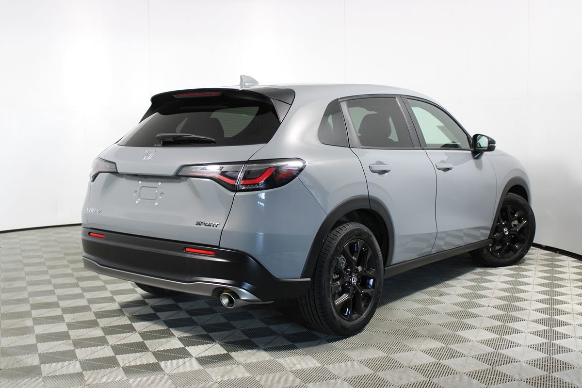 Used 2025 Honda HR-V Sport image 35