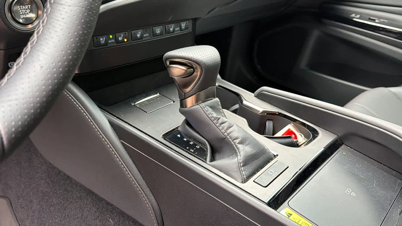 Used 2025 Lexus ES 350 F Sport w/ Accessory Package (Z2) FWD image 12