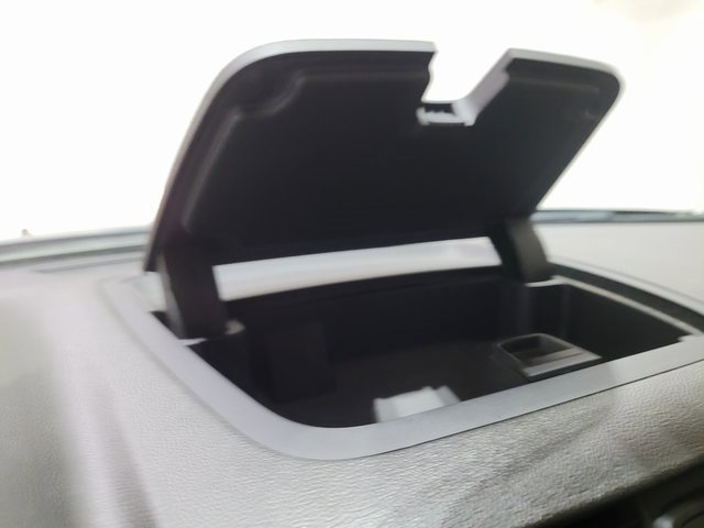 Used 2015 GMC Acadia SLE image 31