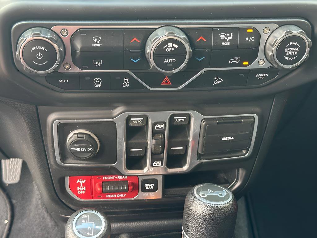 Used 2018 Jeep Wrangler Unlimited Rubicon w/ Steel Bumper Group image 22