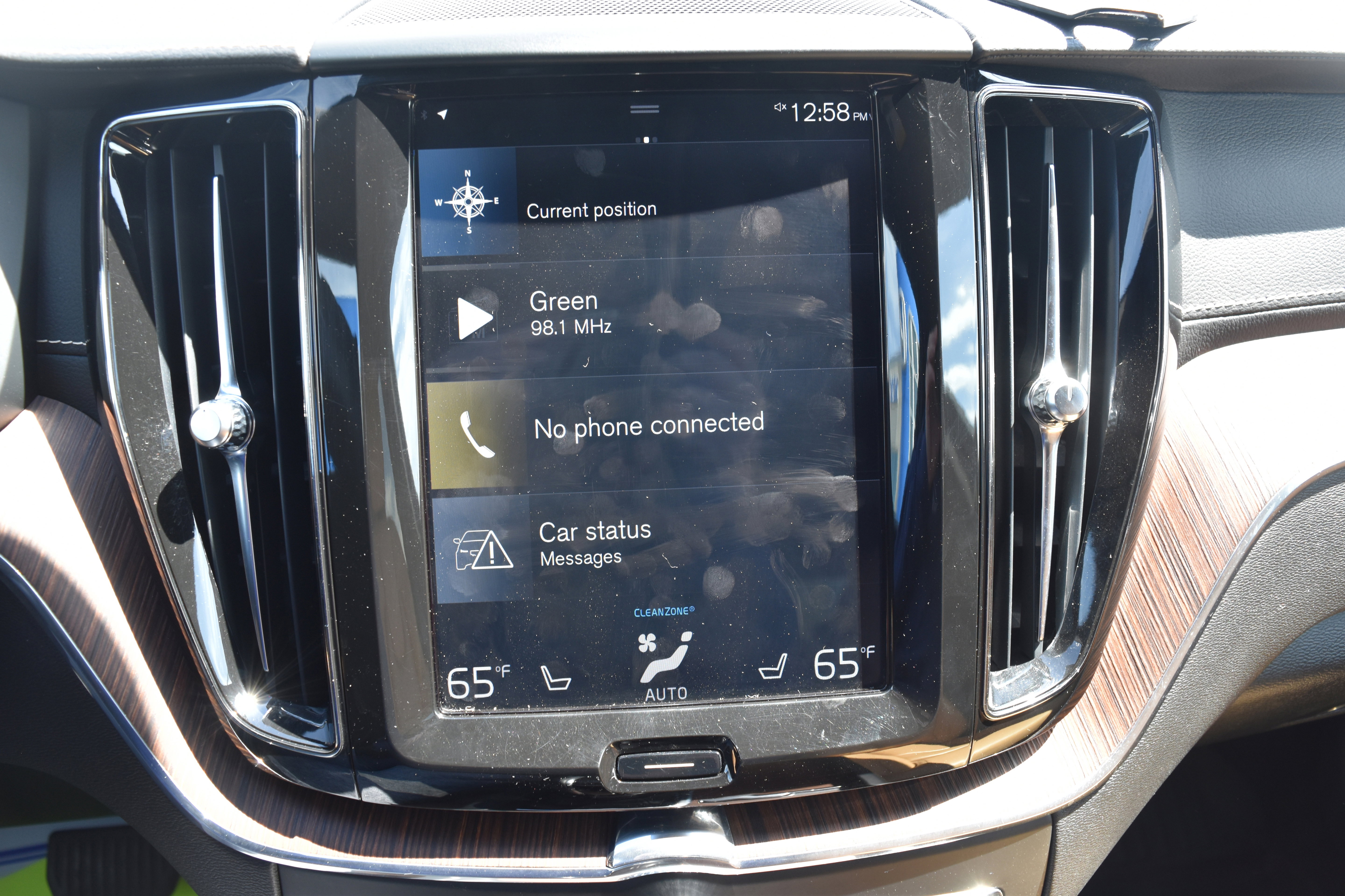 Used 2019 Volvo XC60 T6 Inscription w/ Protection Package Premier AWD/4WD image 23