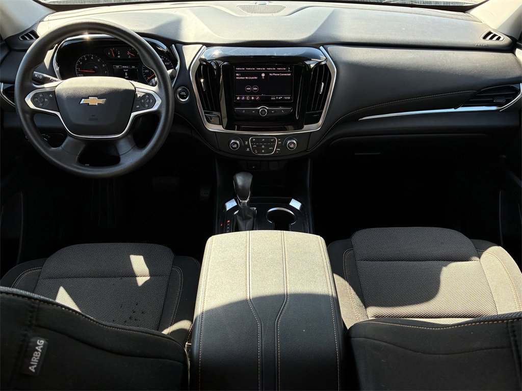 Used 2021 Chevrolet Traverse LS image 15