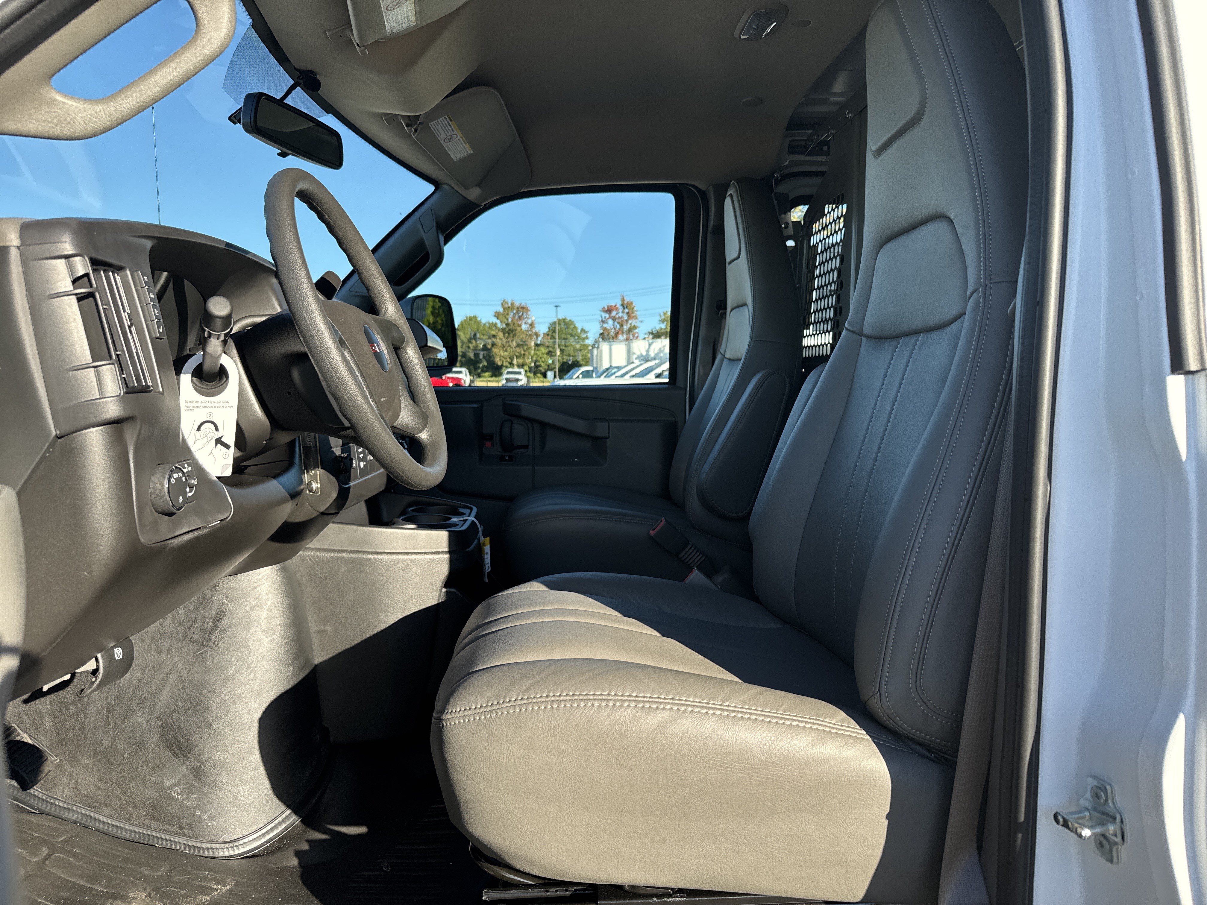 New 2025 GMC Savana 2500 w/ Driver Convenience Package RWD image 16