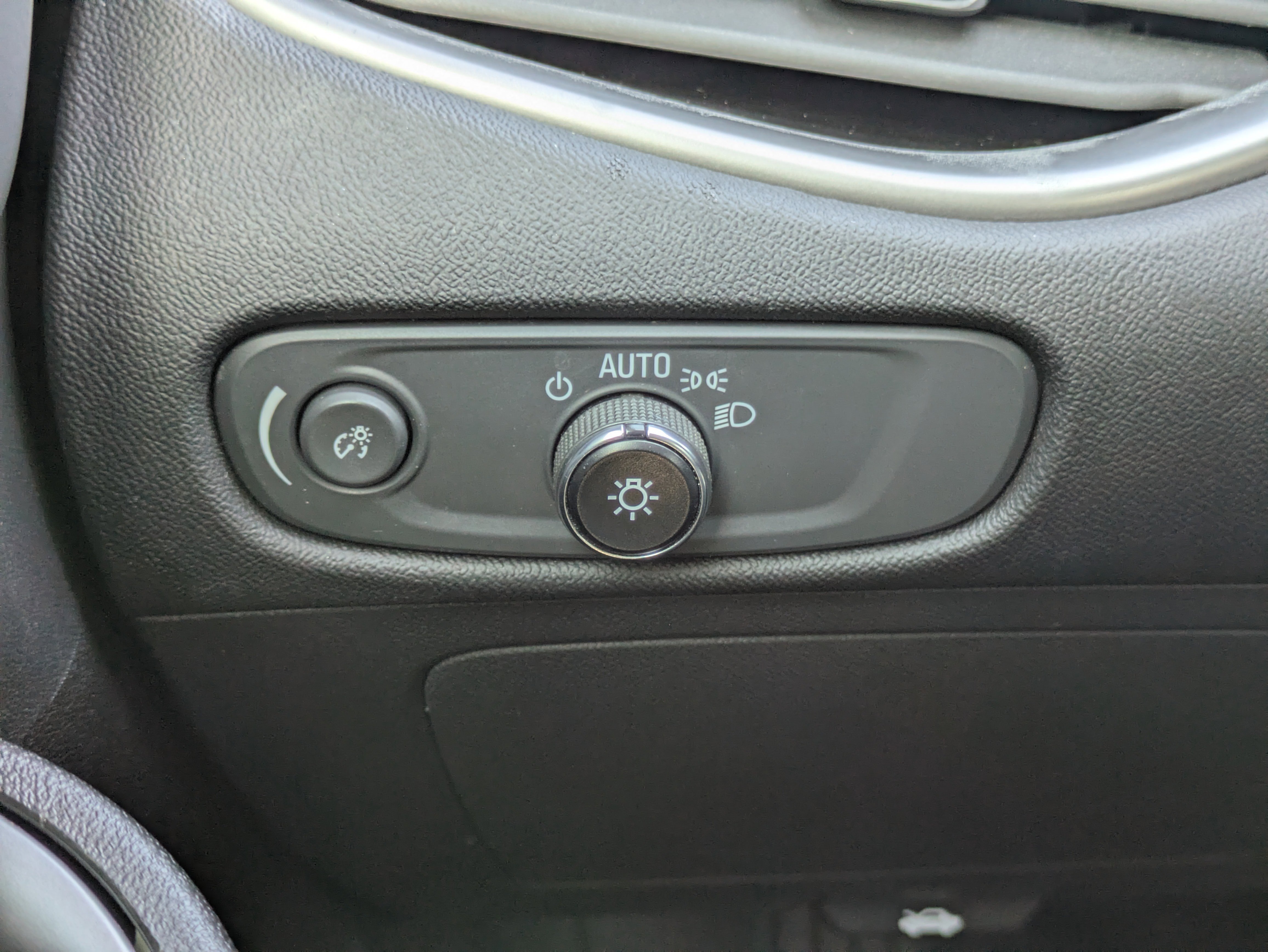 Used 2023 Chevrolet Malibu LT image 13