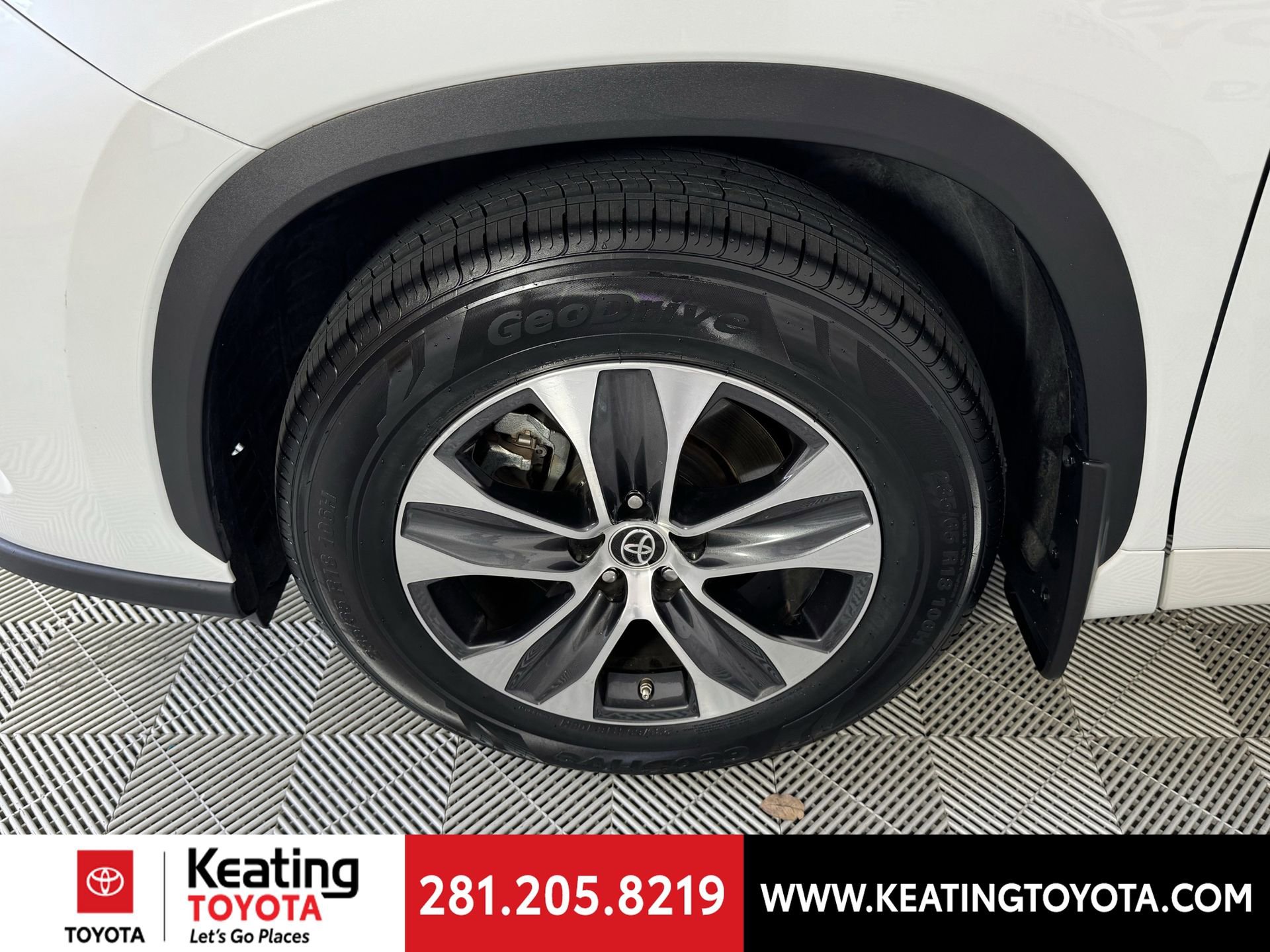 Used 2022 Toyota Highlander XLE image 30