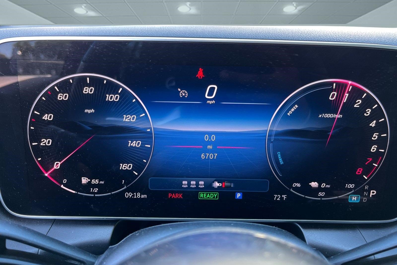 Used 2025 Mercedes-Benz GLC 350e 4MATIC image 8