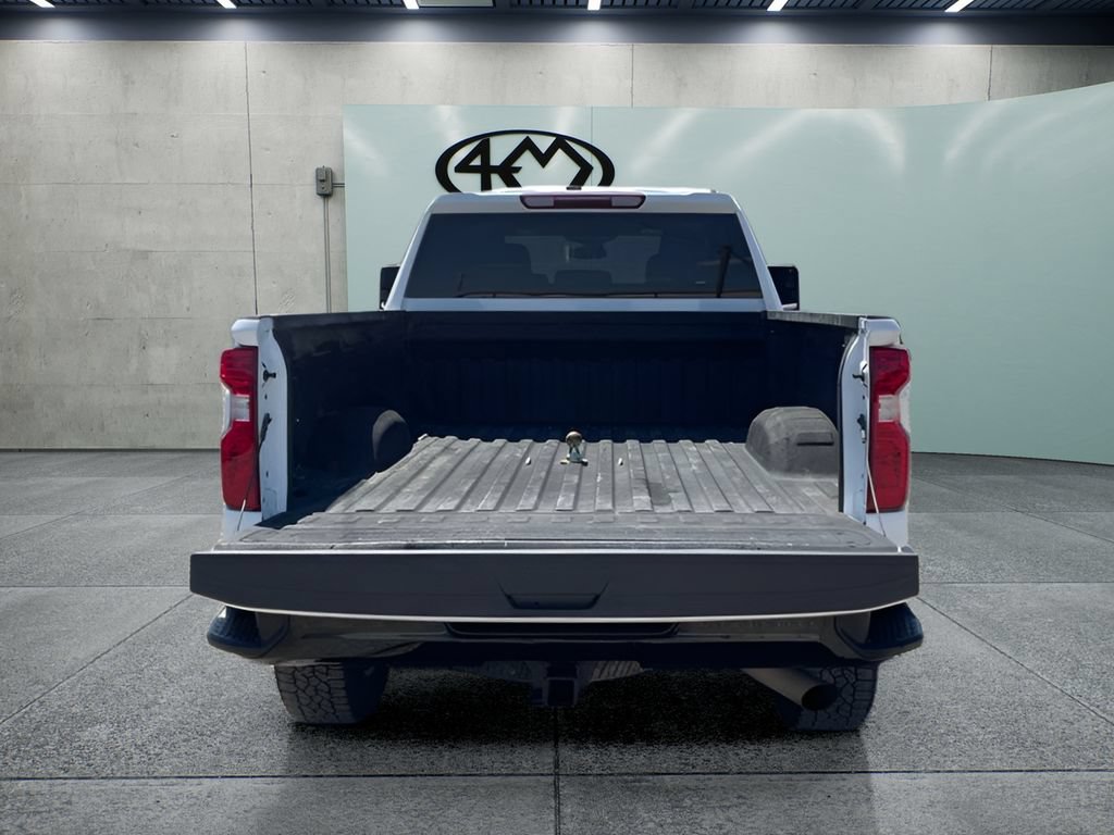 Used 2025 Chevrolet Silverado 2500 Custom w/ Custom Convenience Package AWD/4WD image 2