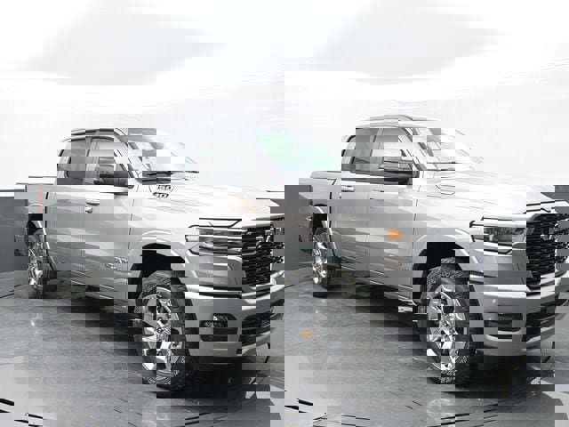 New 2026 RAM 1500 4x4 Crew Cab image 7