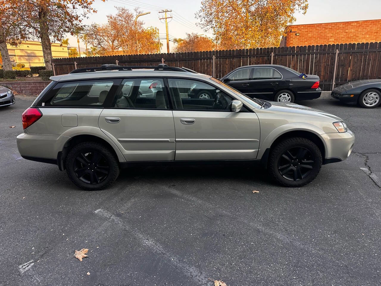 Used 2005 Subaru Outback 2.5XT Limited image 5