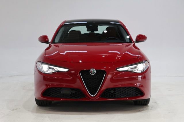 Used 2020 Alfa Romeo Giulia Ti w/ Active Blind Spot Package image 2