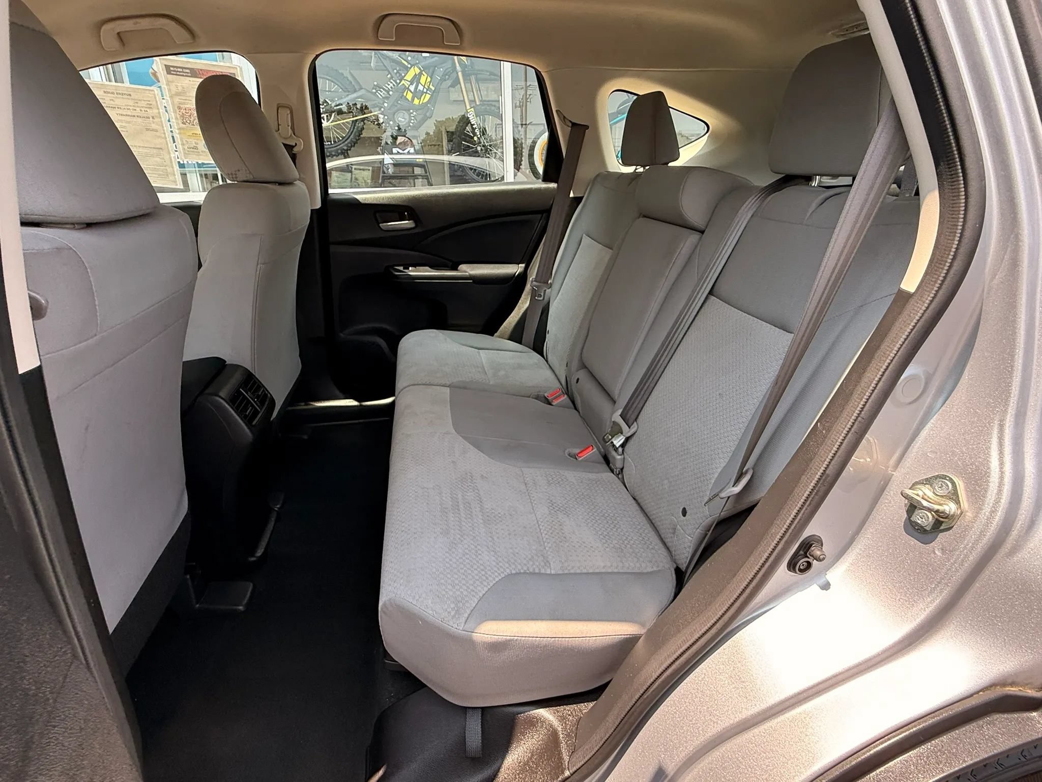 Used 2016 Honda CR-V LX image 11