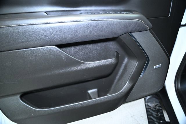 Used 2023 GMC Yukon XL SLT w/ SLT Luxury Package image 31