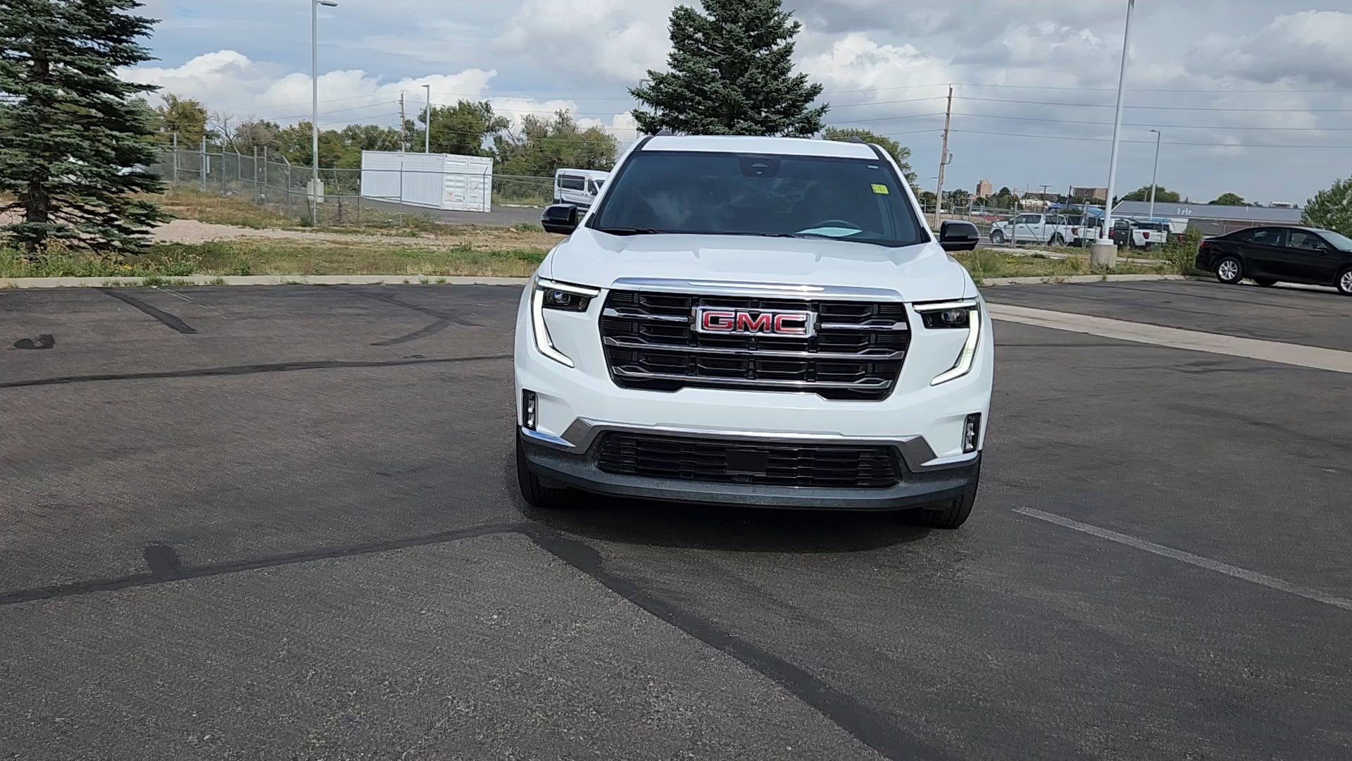 Used 2026 GMC Acadia Elevation w/ Elevation Premium Package AWD/4WD image 4