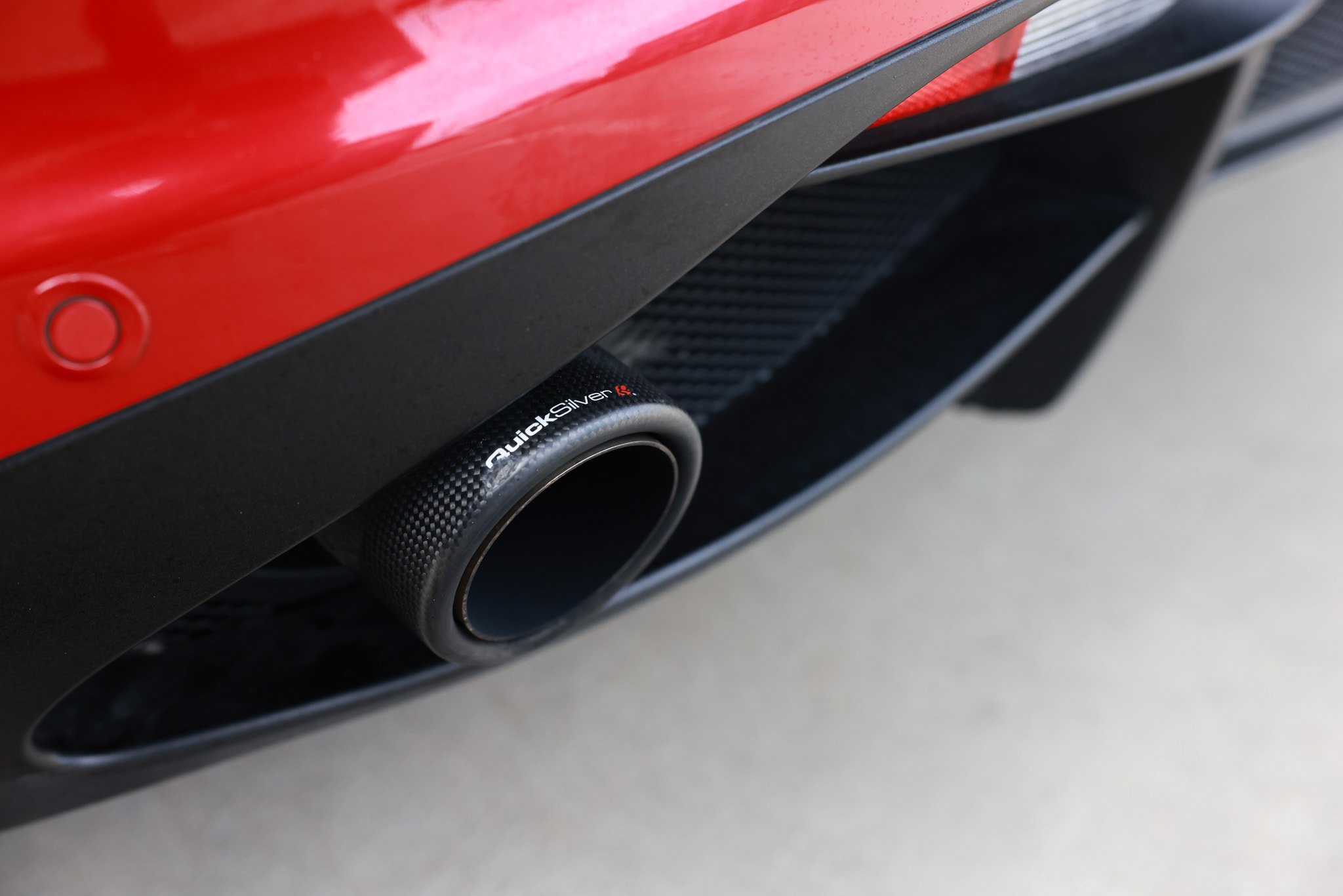 Used 2015 Alfa Romeo 4C Launch Edition w/ Convenience Group RWD image 64