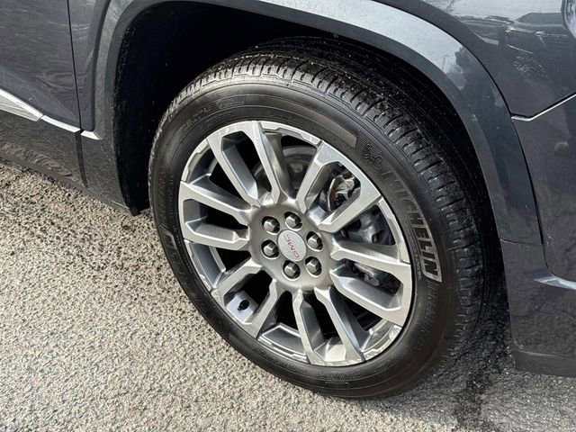 Used 2023 GMC Acadia Denali image 7