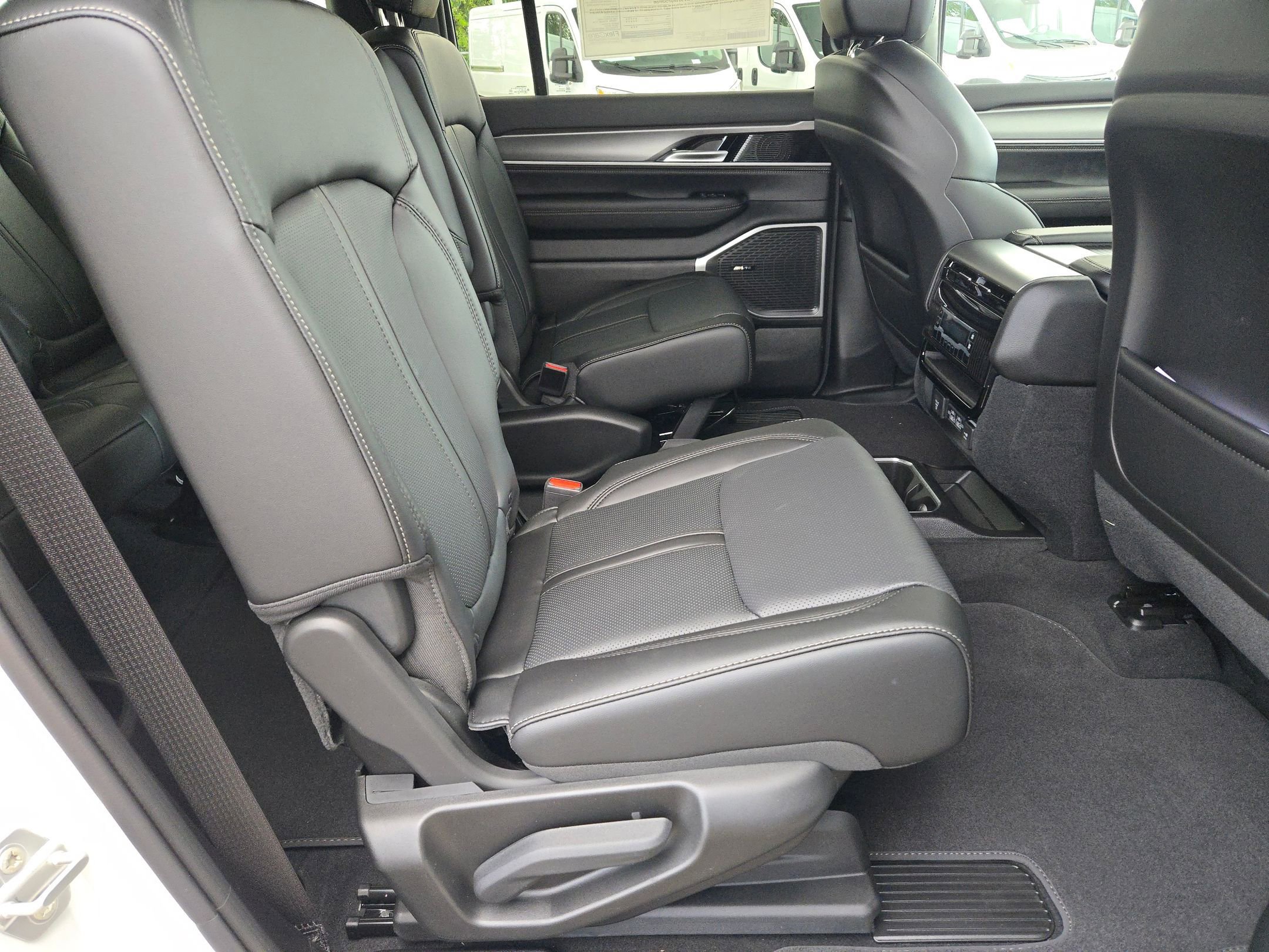New 2026 Jeep Grand Wagoneer L 4WD image 21
