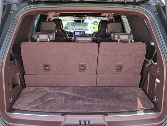 Certified 2020 Lincoln Navigator Black Label w/ Cargo Convenience Package AWD/4WD image 13