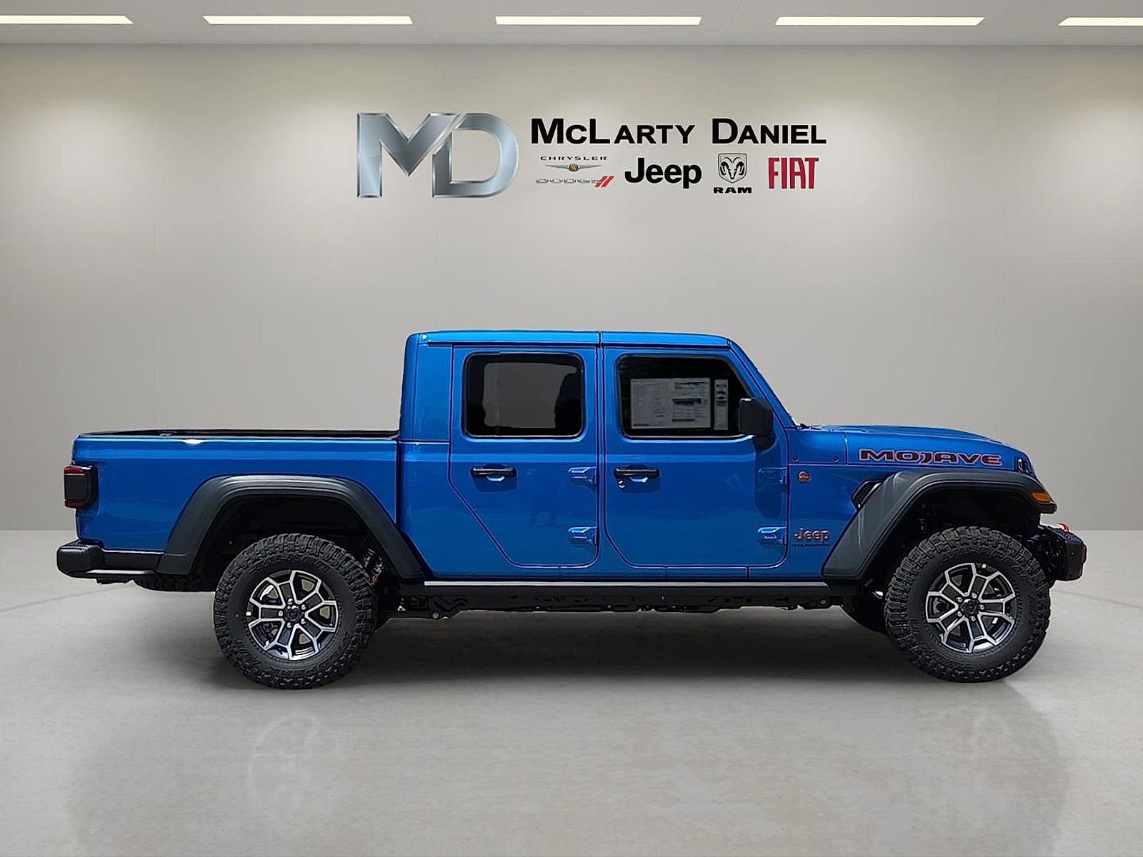 New 2025 Jeep Gladiator Mojave w/ Steel Bumper Group image 6