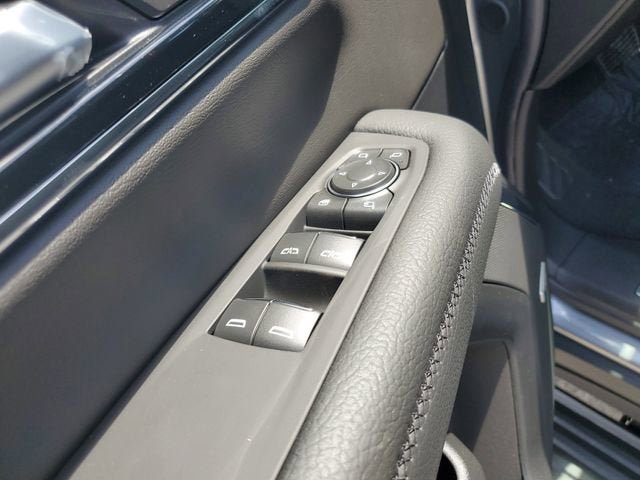 New 2026 GMC Yukon Denali w/ Denali Reserve Package AWD/4WD image 18