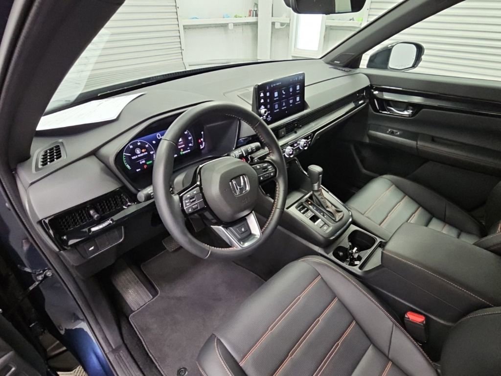 Used 2026 Honda CR-V Sport Touring image 11