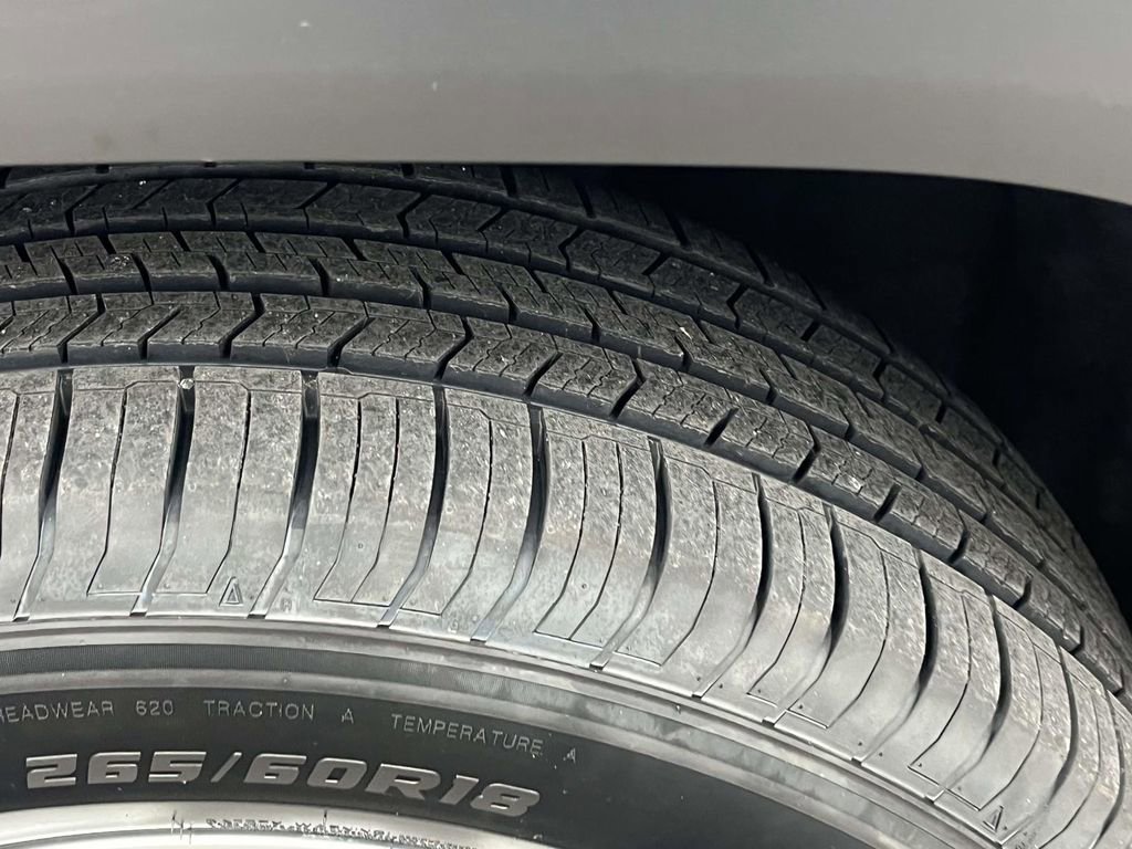 Used 2021 Jeep Grand Cherokee L Laredo w/ Luxury Tech Group I image 15