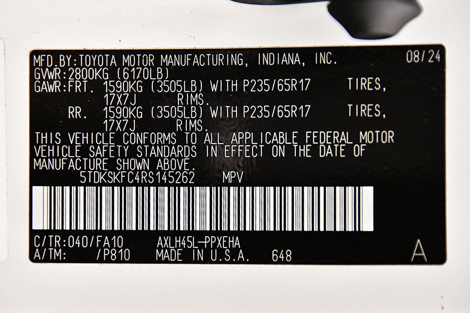 Used 2024 Toyota Sienna LE AWD/4WD image 15