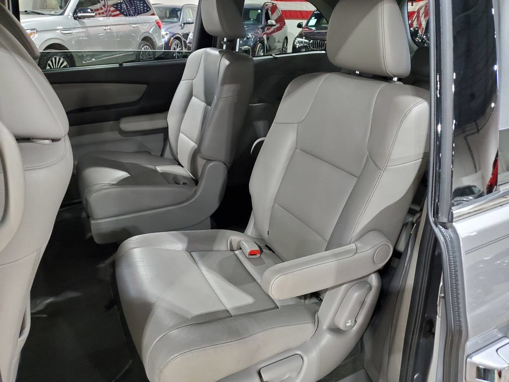 Used 2016 Honda Odyssey Touring image 25