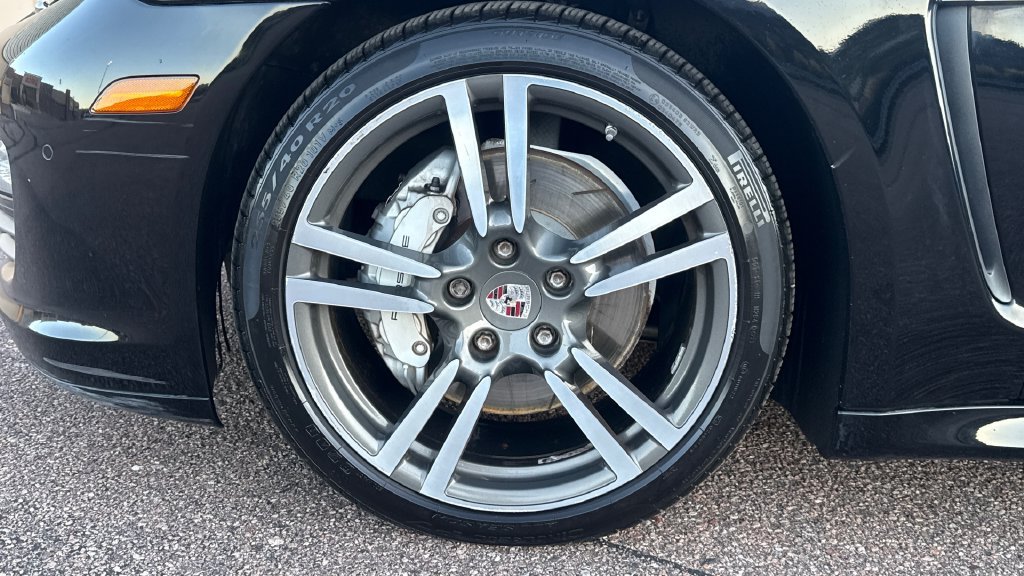 Used 2012 Porsche Panamera 4S image 15