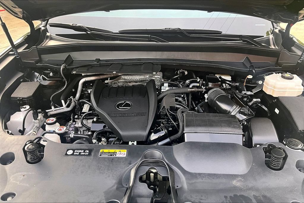 Used 2025 Lexus TX 500h AWD w/ Technology Package image 13