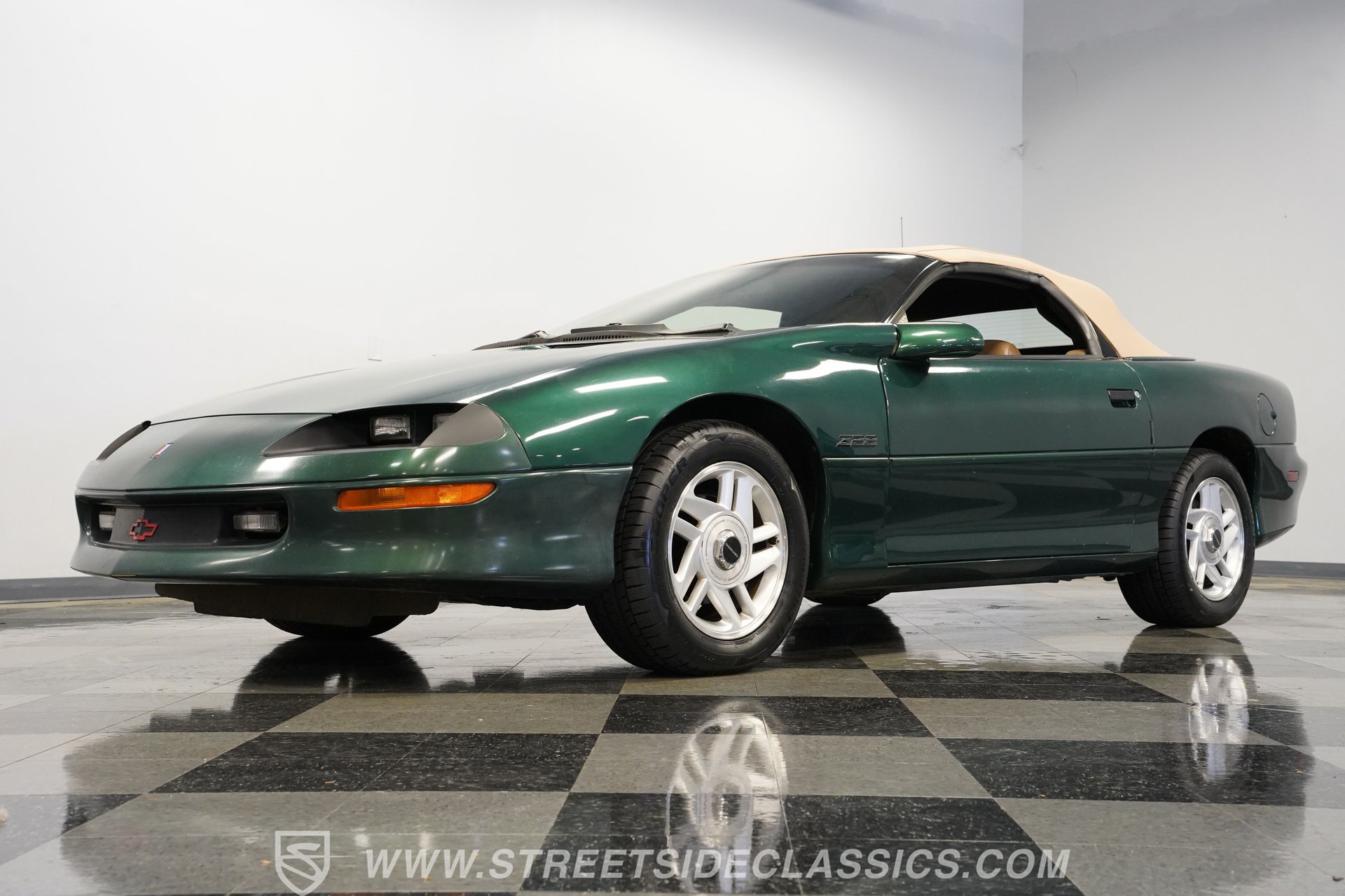 Used 1995 Chevrolet Camaro Z28 RWD image 22