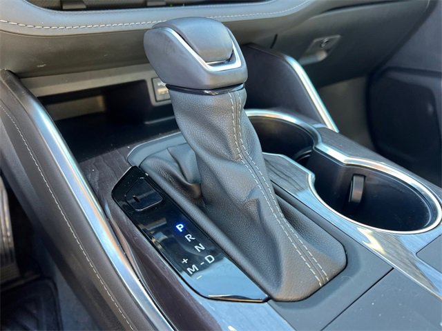 Used 2024 Toyota Highlander Platinum image 32