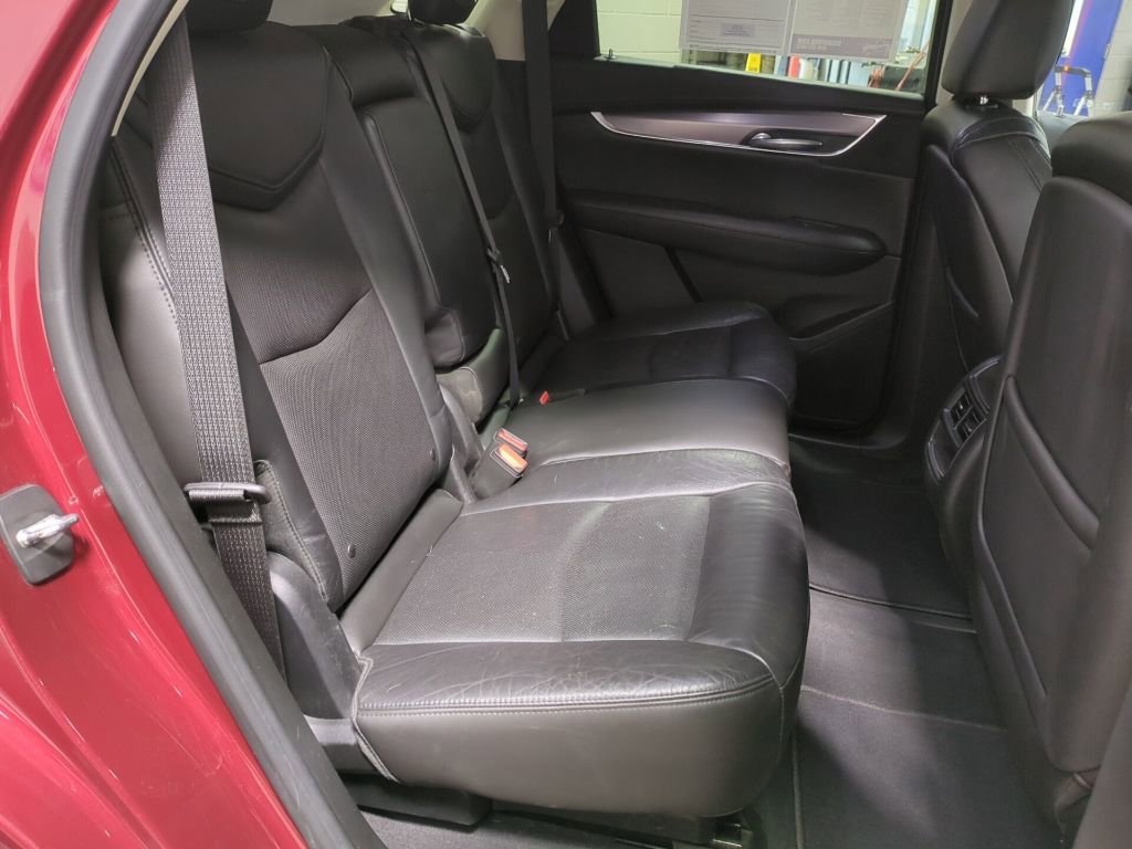 Used 2017 Cadillac XT5 Premium Luxury image 10