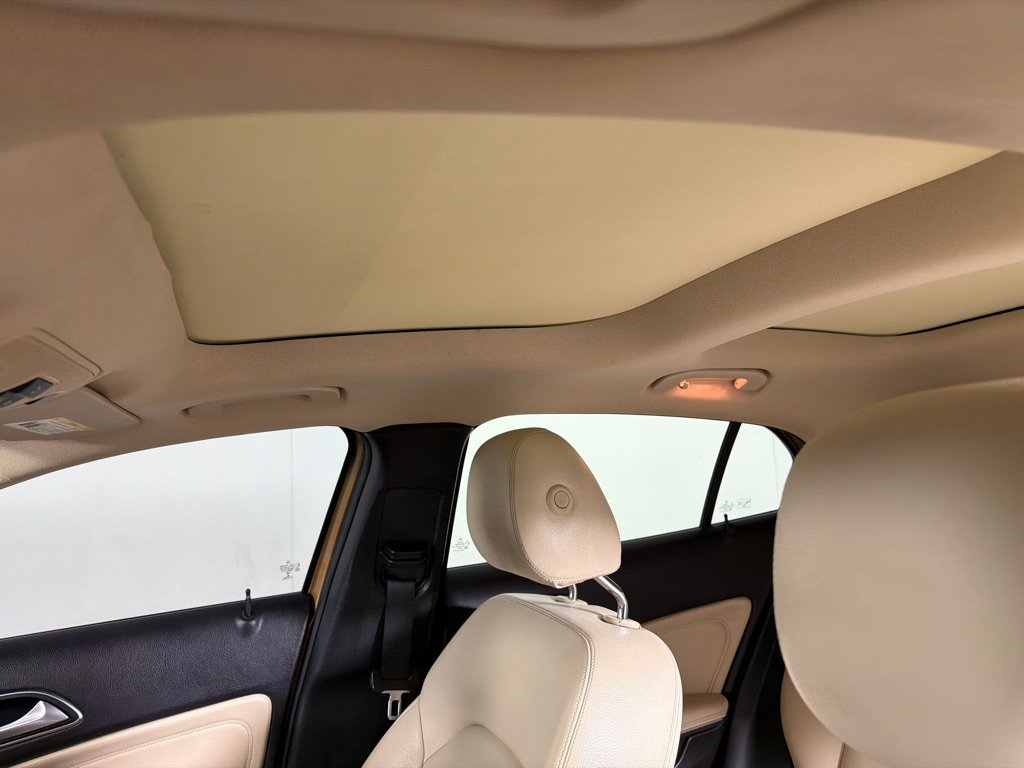 Used 2018 Mercedes-Benz GLA 250 w/ Convenience Package image 12