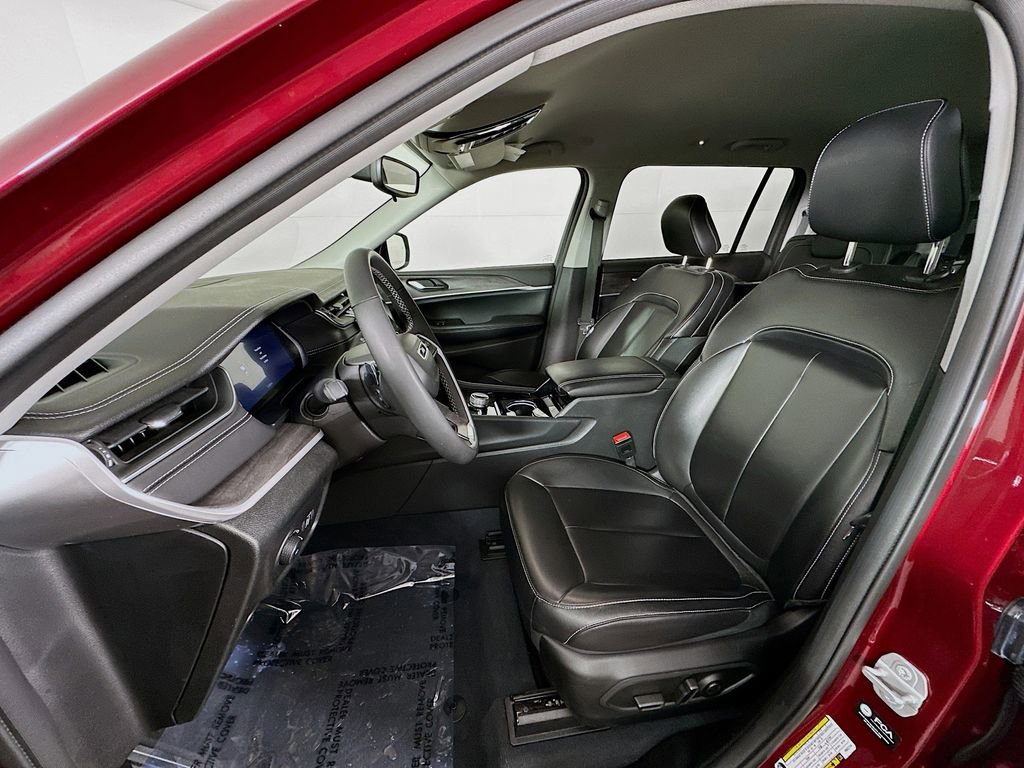 Used 2023 Jeep Grand Cherokee L Limited image 30