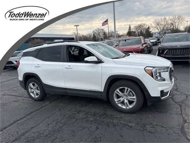 Used 2024 GMC Terrain SLE w/ Driver Convenience Package