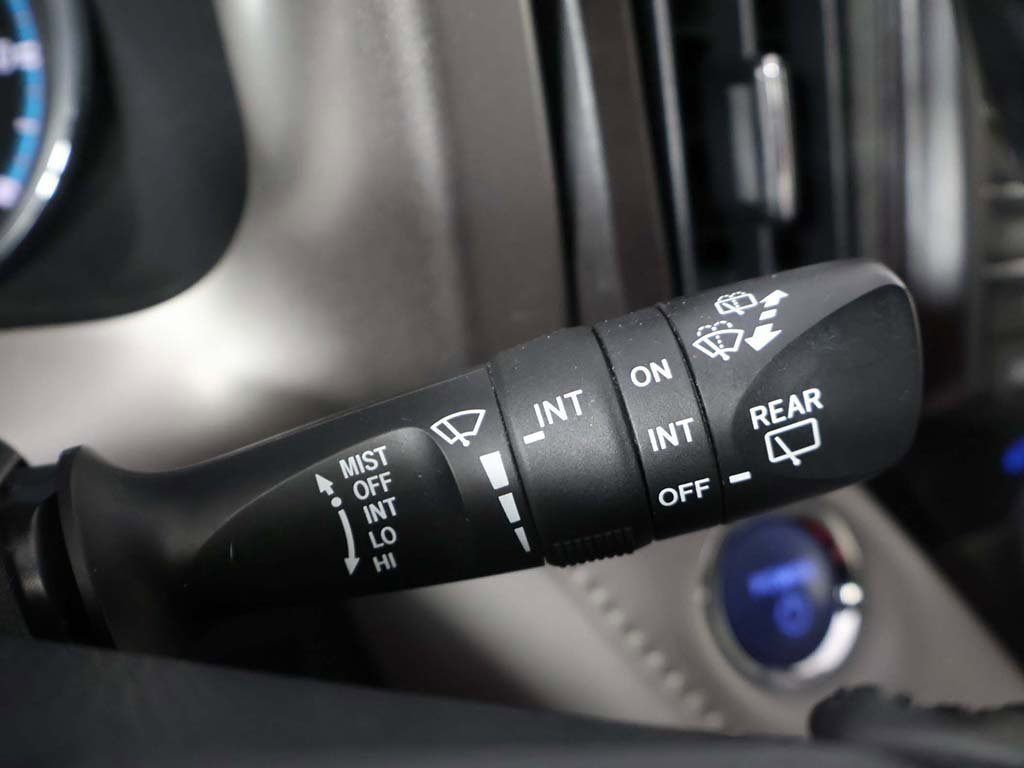 Used 2018 Toyota RAV4 Limited image 43