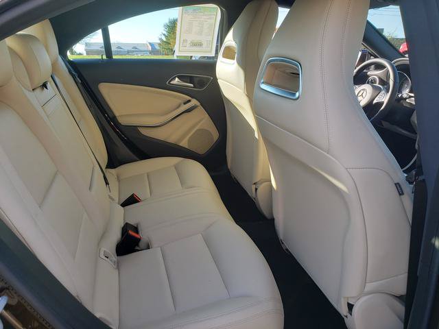 Used 2018 Mercedes-Benz CLA 250 4MATIC image 15