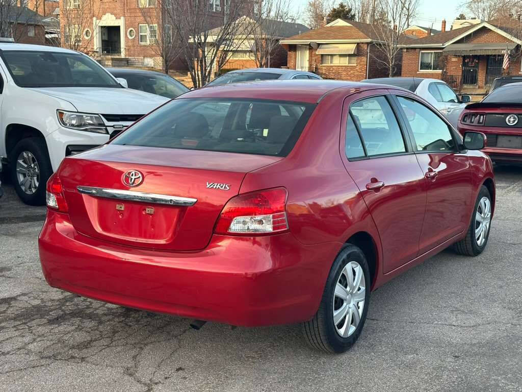 Used 2012 Toyota Yaris Sedan image 6