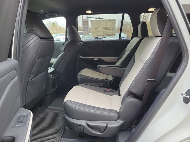 New 2026 Lexus TX 500h AWD image 12