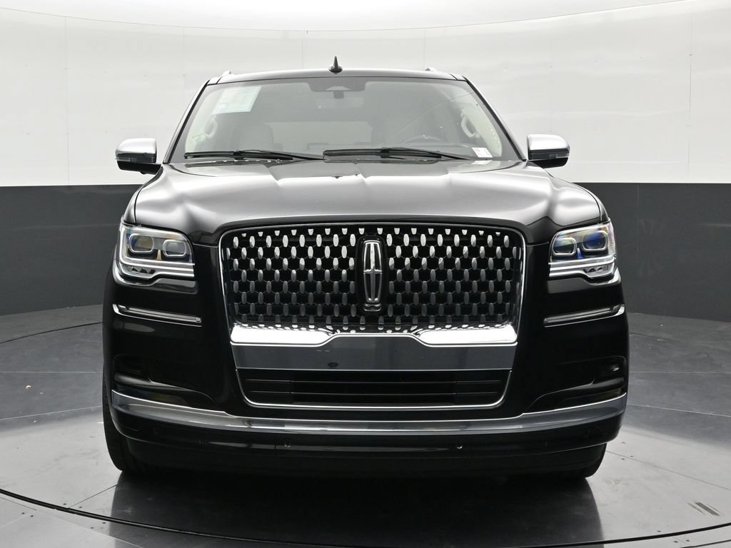 Used 2024 Lincoln Navigator L Black Label AWD/4WD image 8