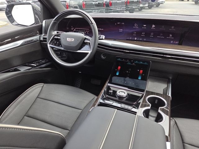 Used 2026 Cadillac Escalade ESV Luxury AWD/4WD image 33