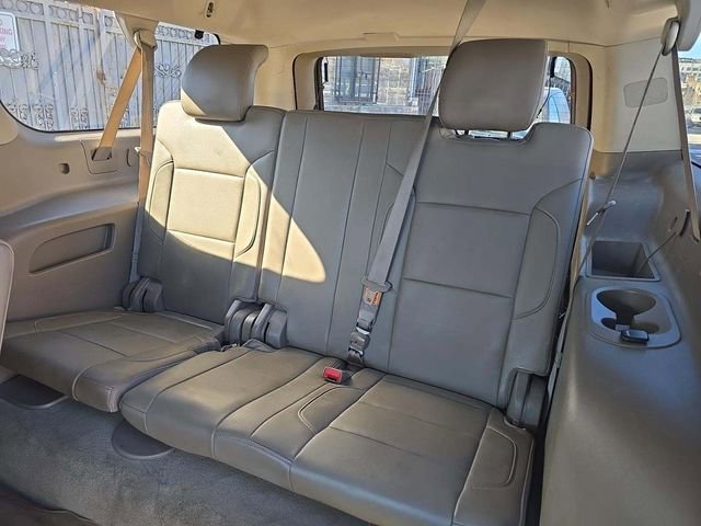 Used 2015 Chevrolet Suburban LT image 7