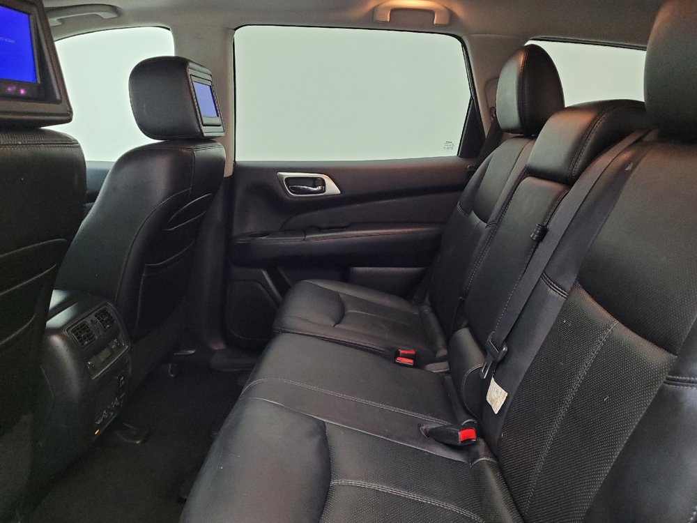 Used 2013 Nissan Pathfinder Platinum w/ Platinum Premium Pkg image 18