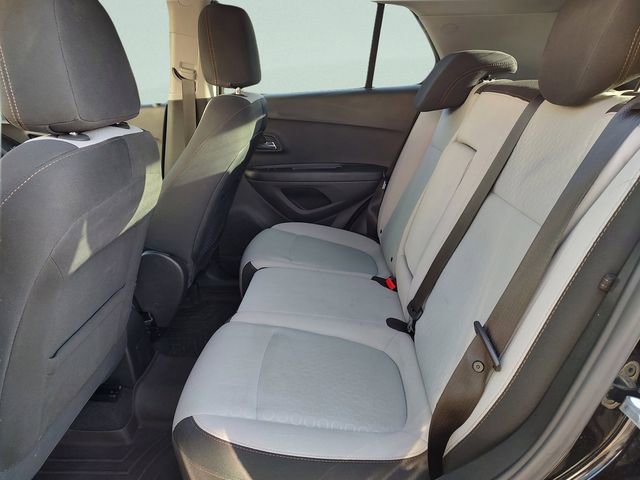 Used 2017 Chevrolet Trax LS image 26