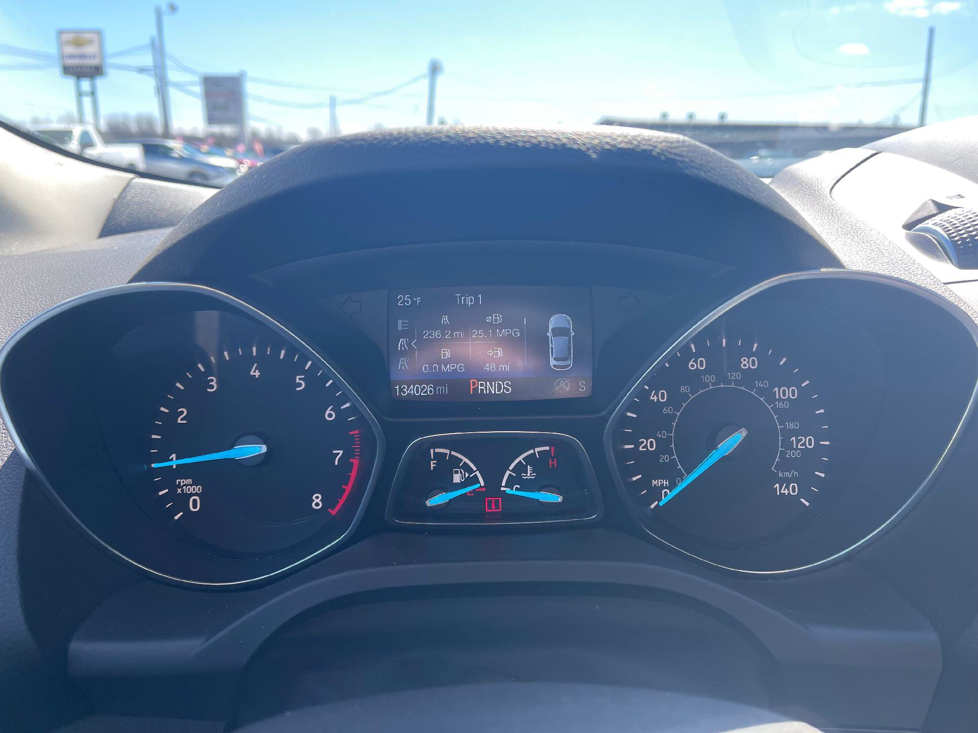 Used 2018 Ford Escape SE w/ SE Sport Appearance Package image 12