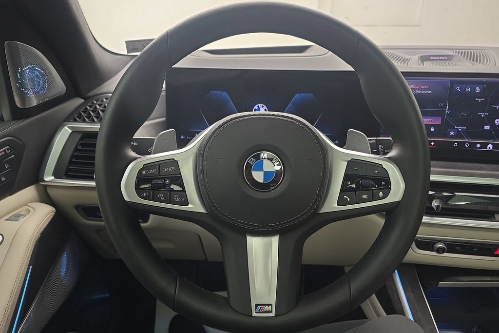 Certified 2025 BMW X7 xDrive40i w/ Executive Package AWD/4WD image 15